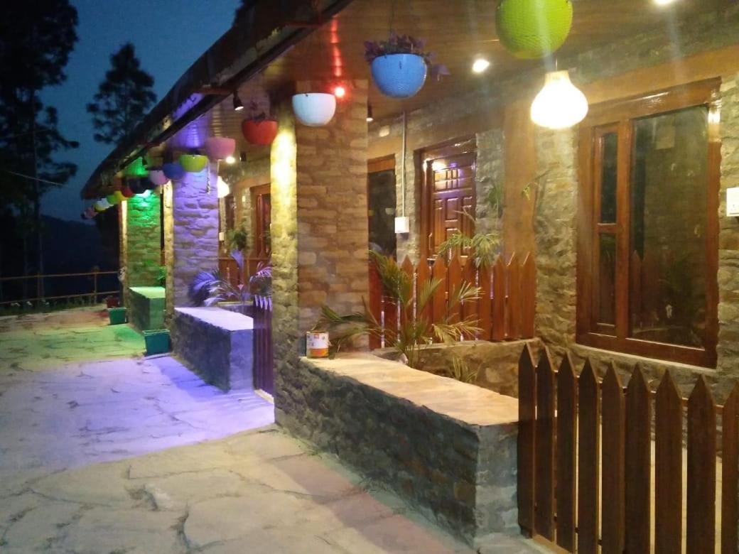 Nature Villaas Basa Homestay Pauri Extérieur photo