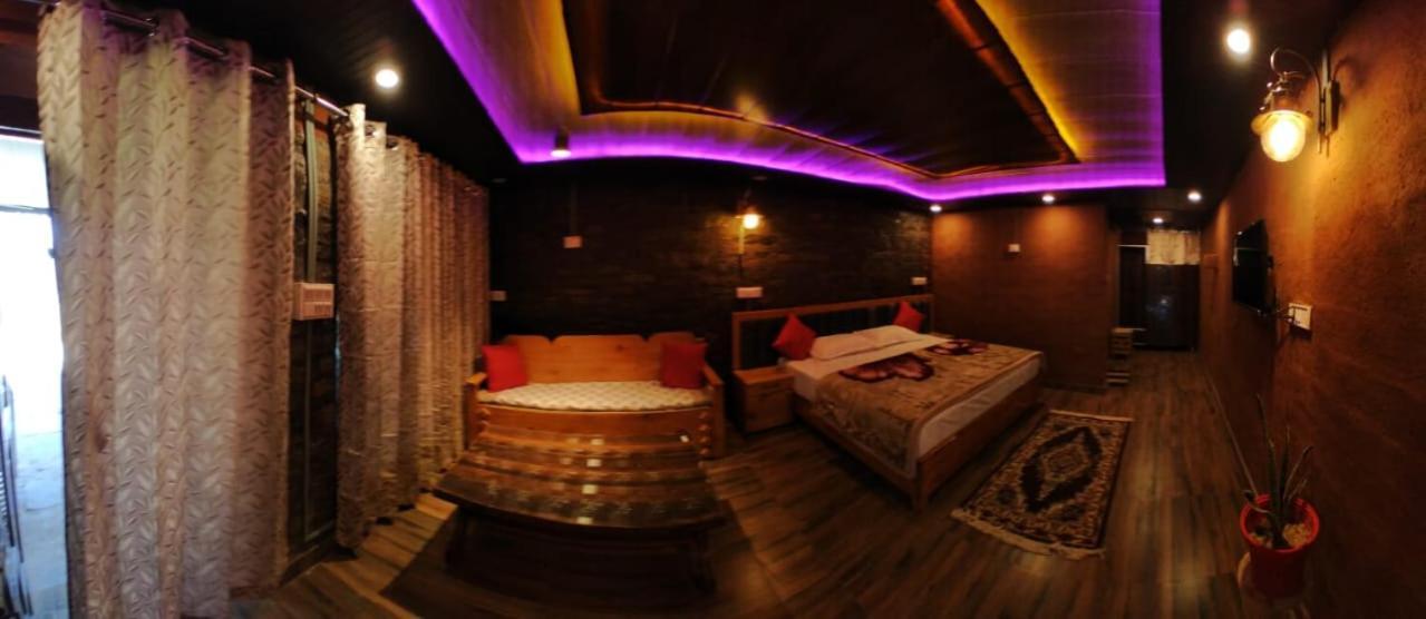Nature Villaas Basa Homestay Pauri Extérieur photo