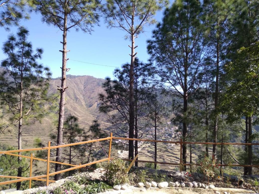 Nature Villaas Basa Homestay Pauri Extérieur photo
