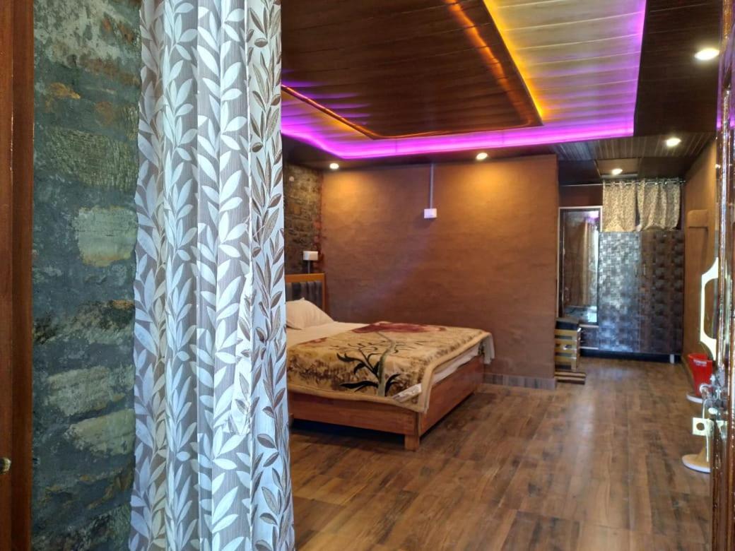 Nature Villaas Basa Homestay Pauri Extérieur photo