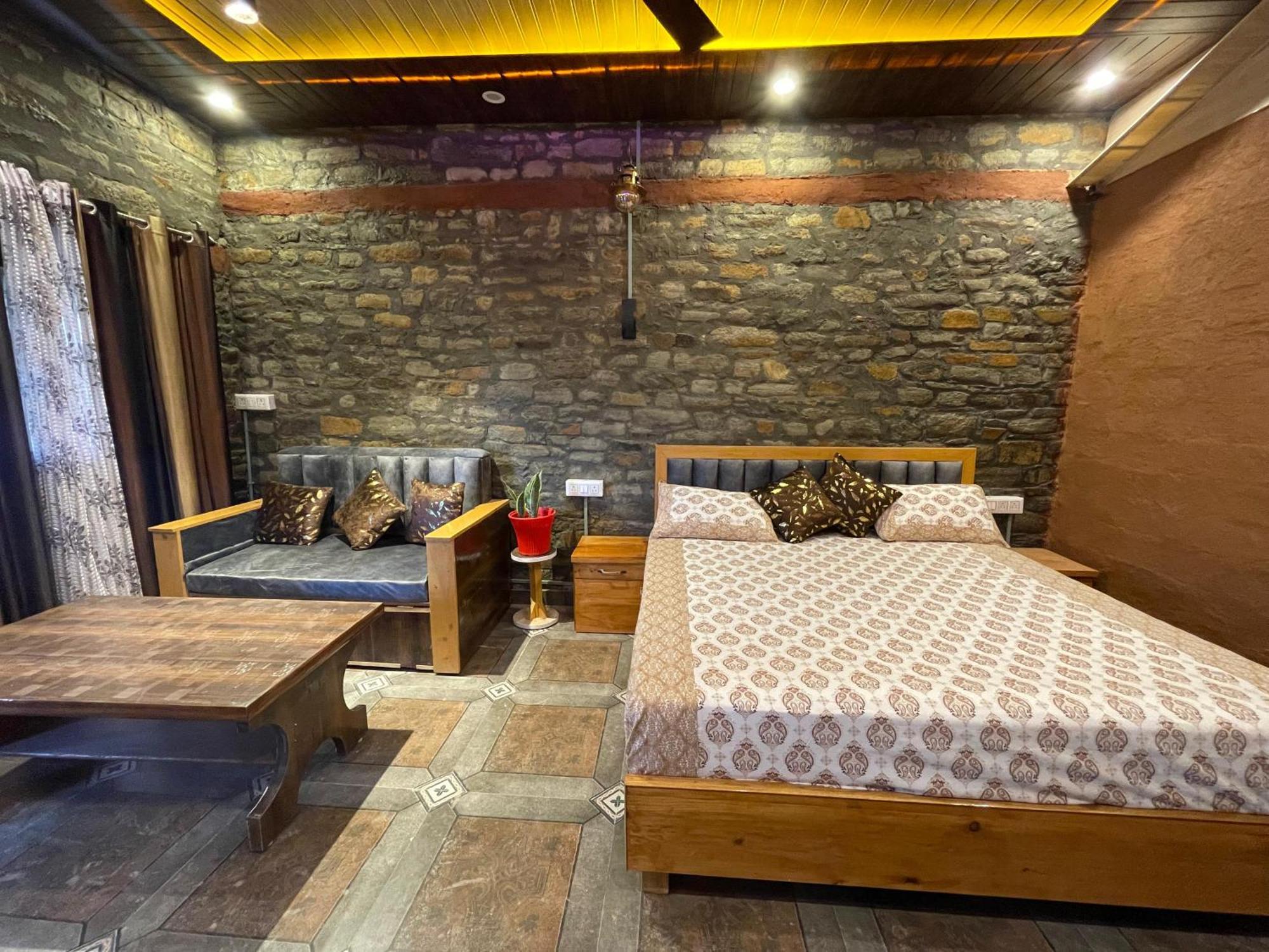 Nature Villaas Basa Homestay Pauri Extérieur photo
